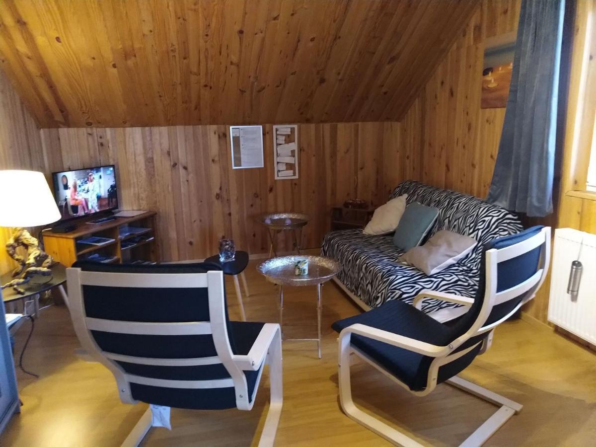 Cozy Apartment In Paliseul With Garden Carlsbourg Eksteriør billede