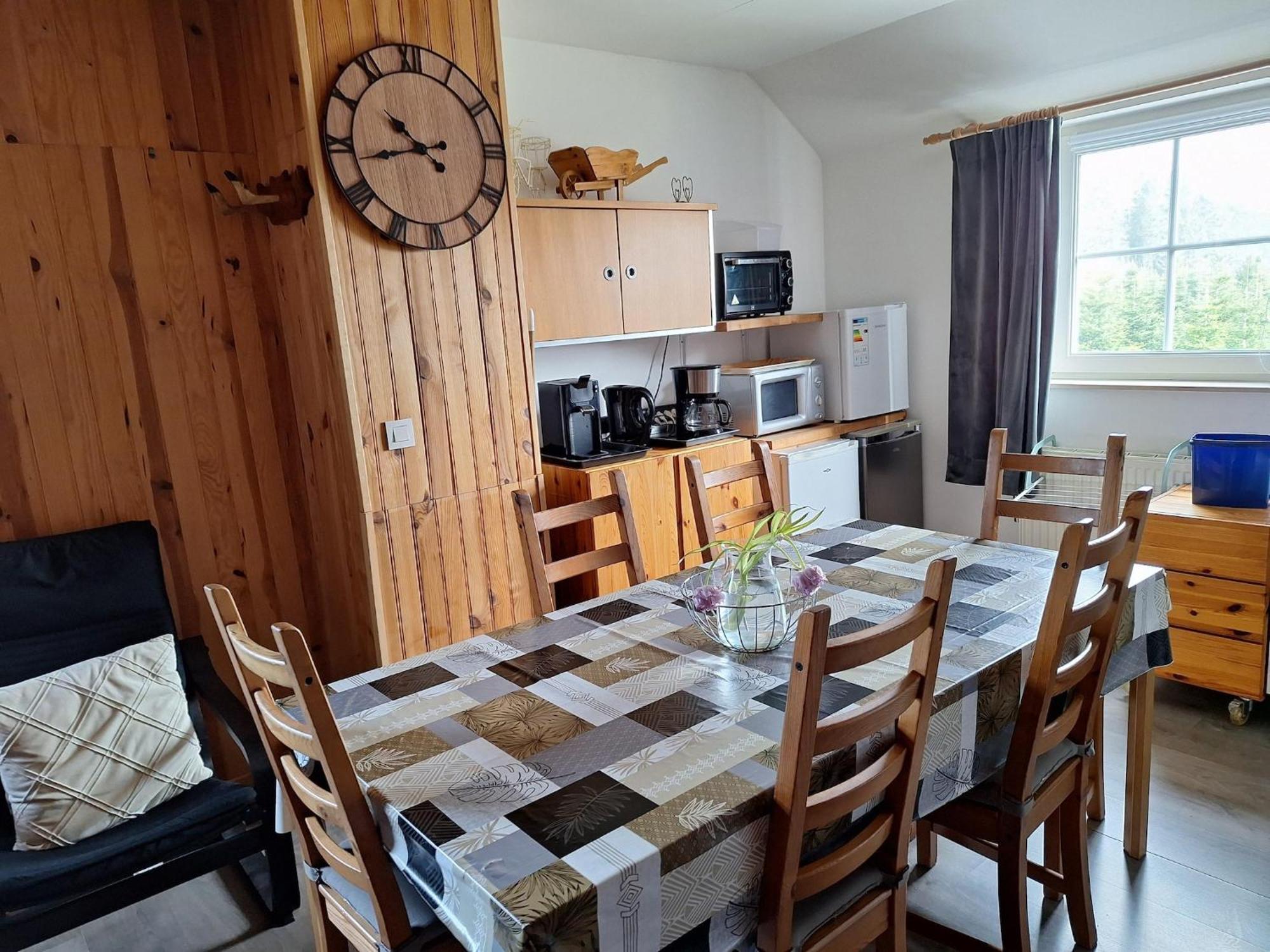 Cozy Apartment In Paliseul With Garden Carlsbourg Eksteriør billede