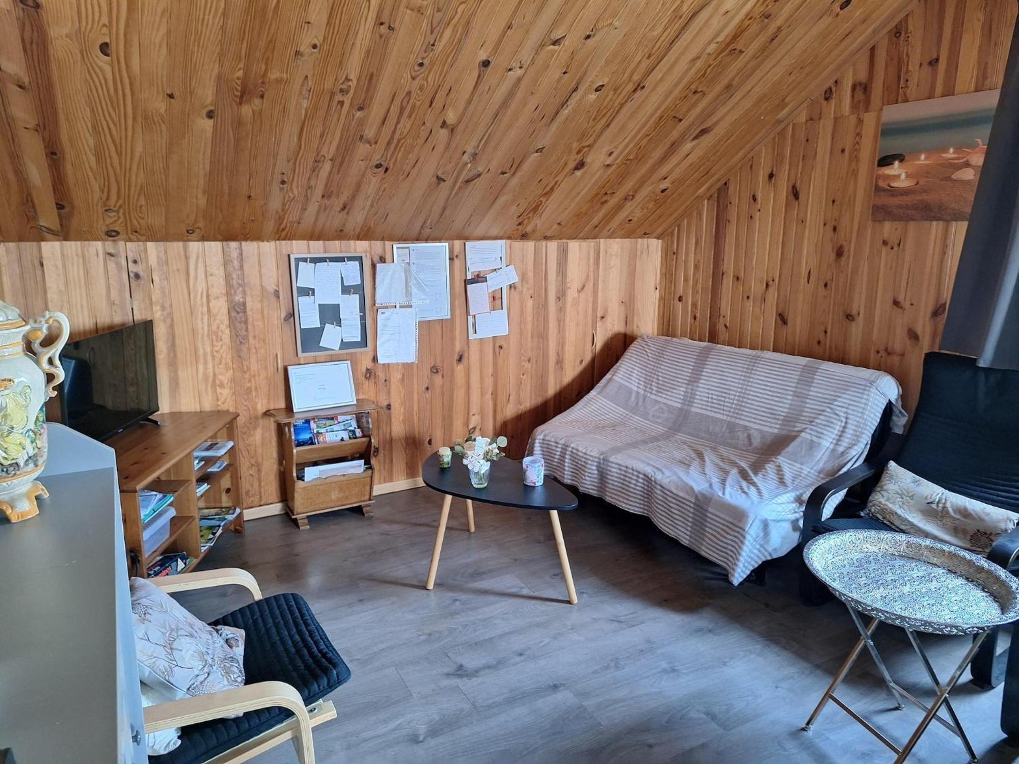 Cozy Apartment In Paliseul With Garden Carlsbourg Eksteriør billede