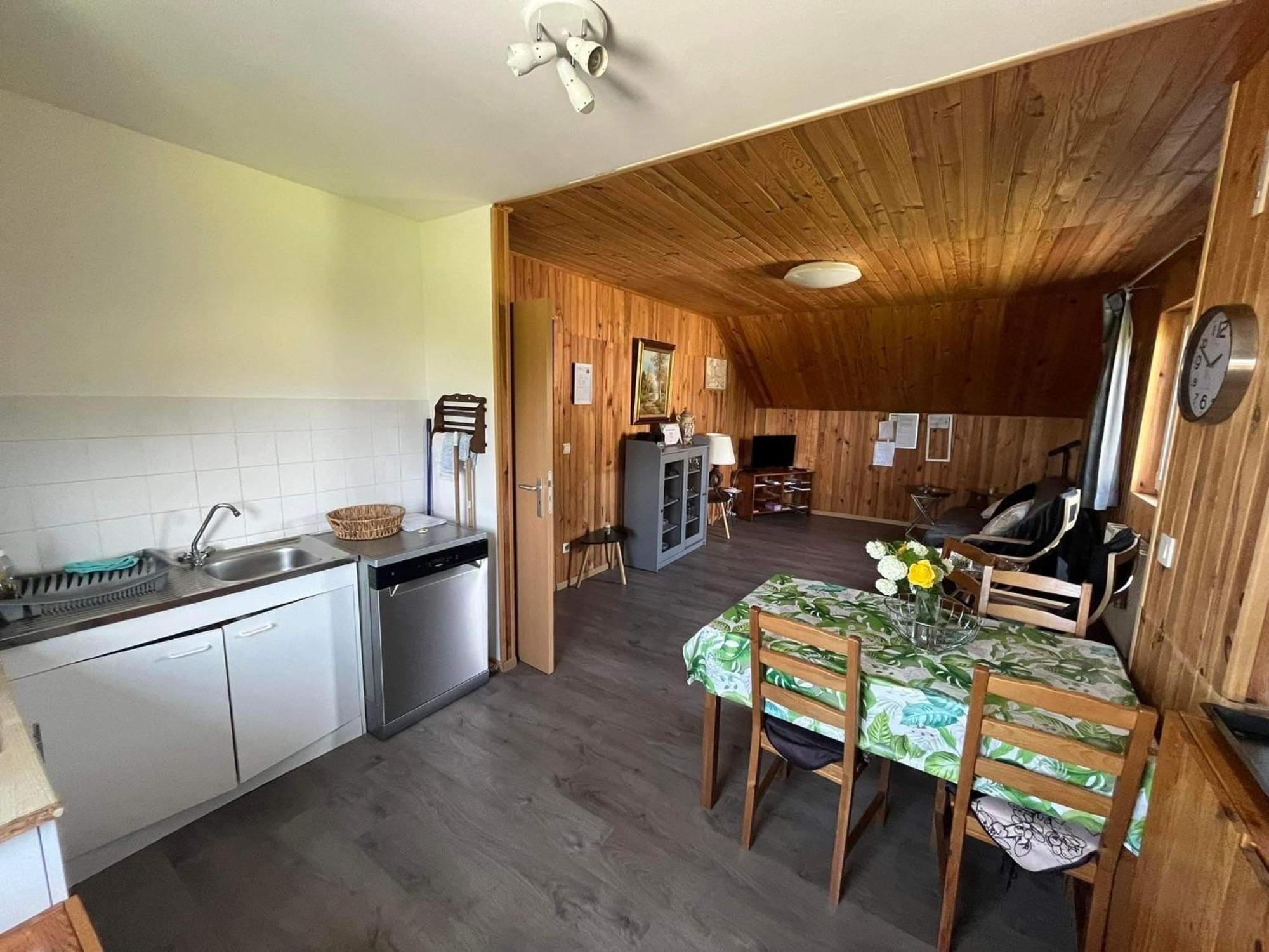 Cozy Apartment In Paliseul With Garden Carlsbourg Eksteriør billede