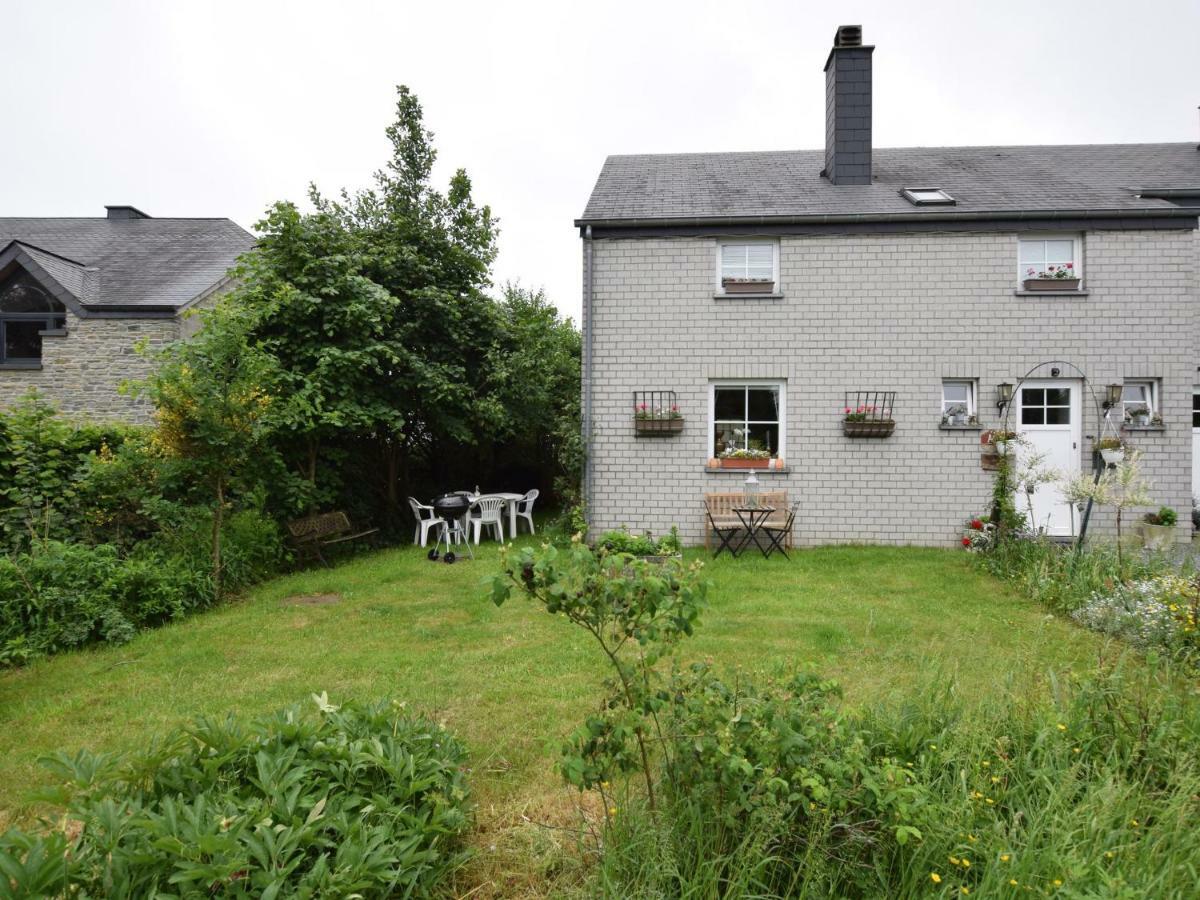 Cozy Apartment In Paliseul With Garden Carlsbourg Eksteriør billede